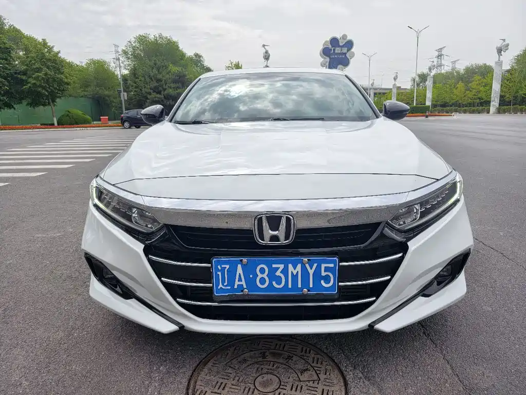 Honda Accord 2022 — фото 1