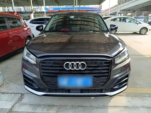 Audi Q2L 2020