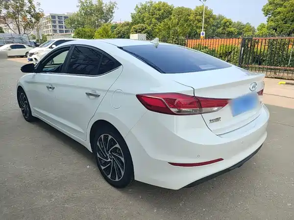 Hyundai Celesta 2020