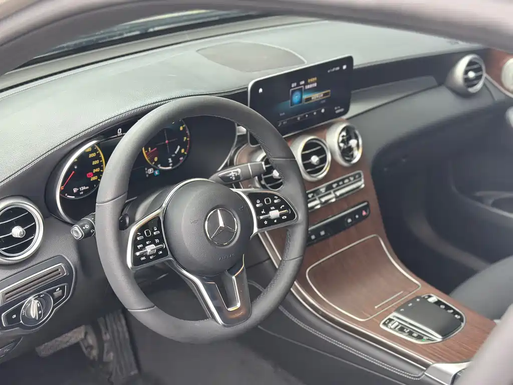Mercedes-Benz GLC 2021 — фото 10