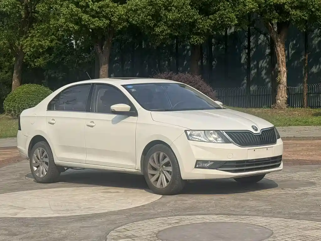 Skoda Rapid 2018 — фото 3