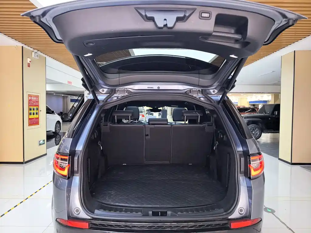 Land Rover Discovery Sport 2021 — фото 19