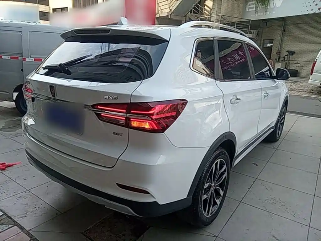 Roewe RX5 2018 — фото 7