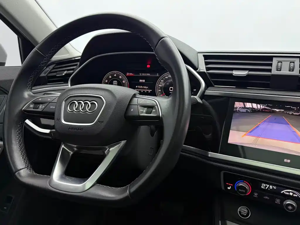 Audi Q3 2022 — фото 9