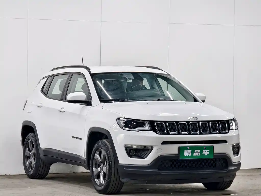 Jeep Compass 2017 — фото 3