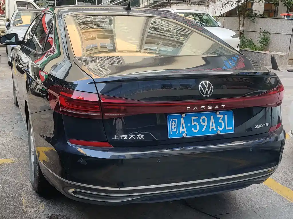 Volkswagen Passat 2023