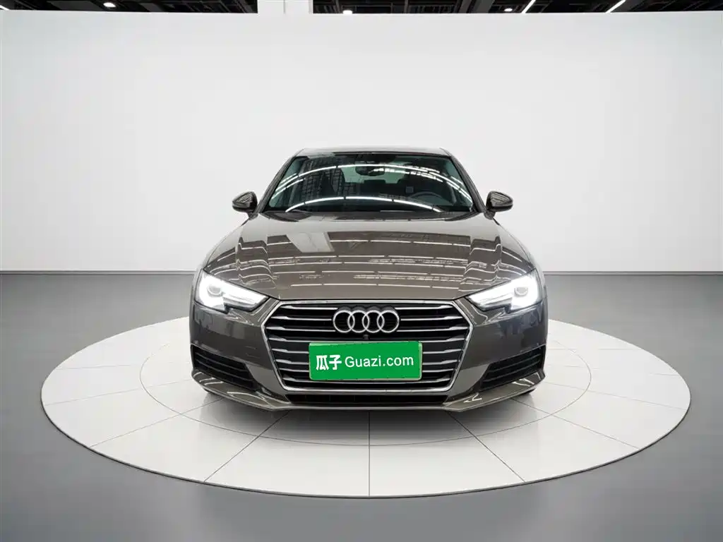 Audi A4L 2017 — фото 3