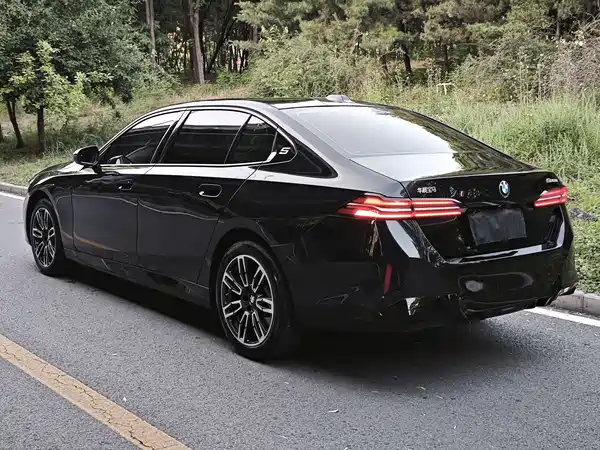 BMW 5 Series 2026