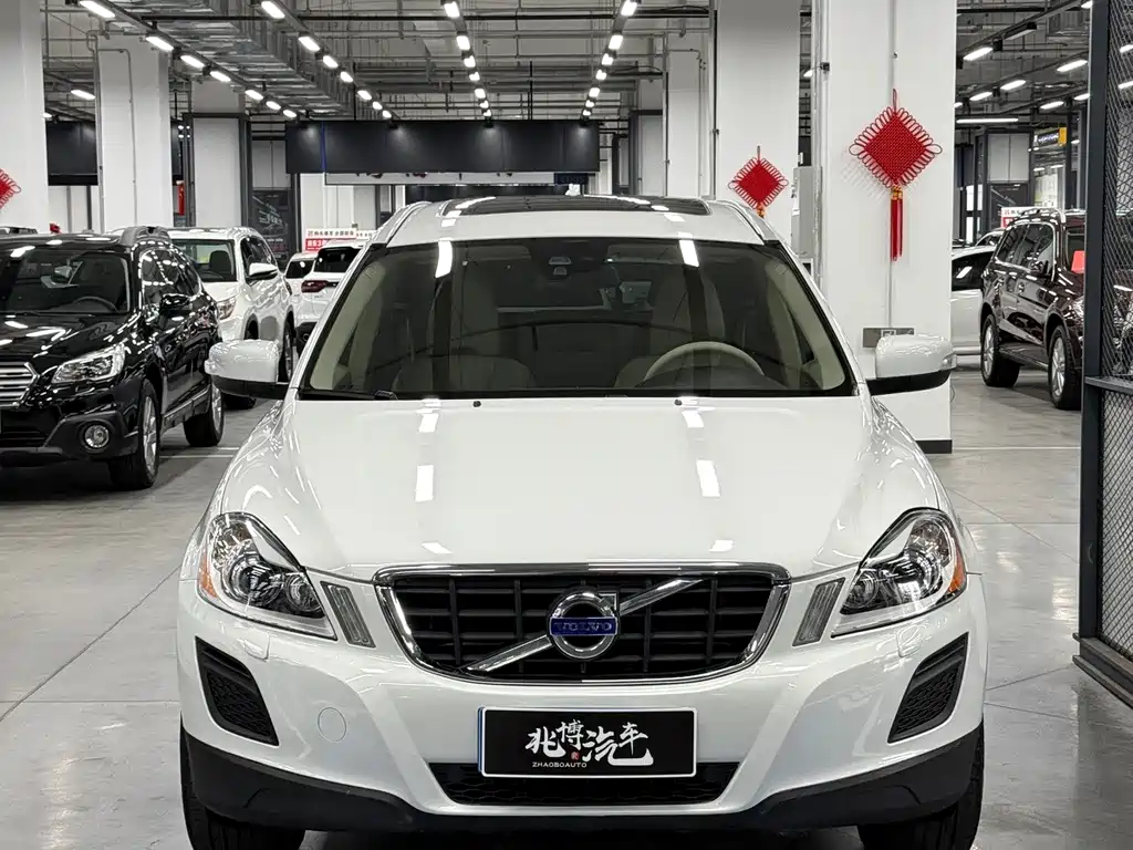 Volvo XC60 2012 — фото 2