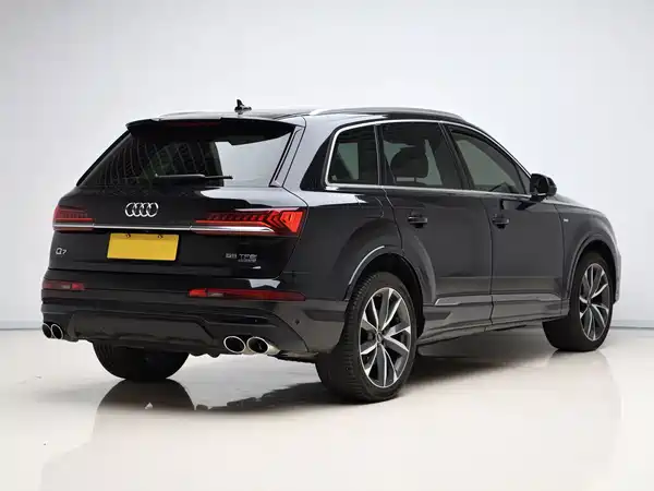 Audi Q7 2023