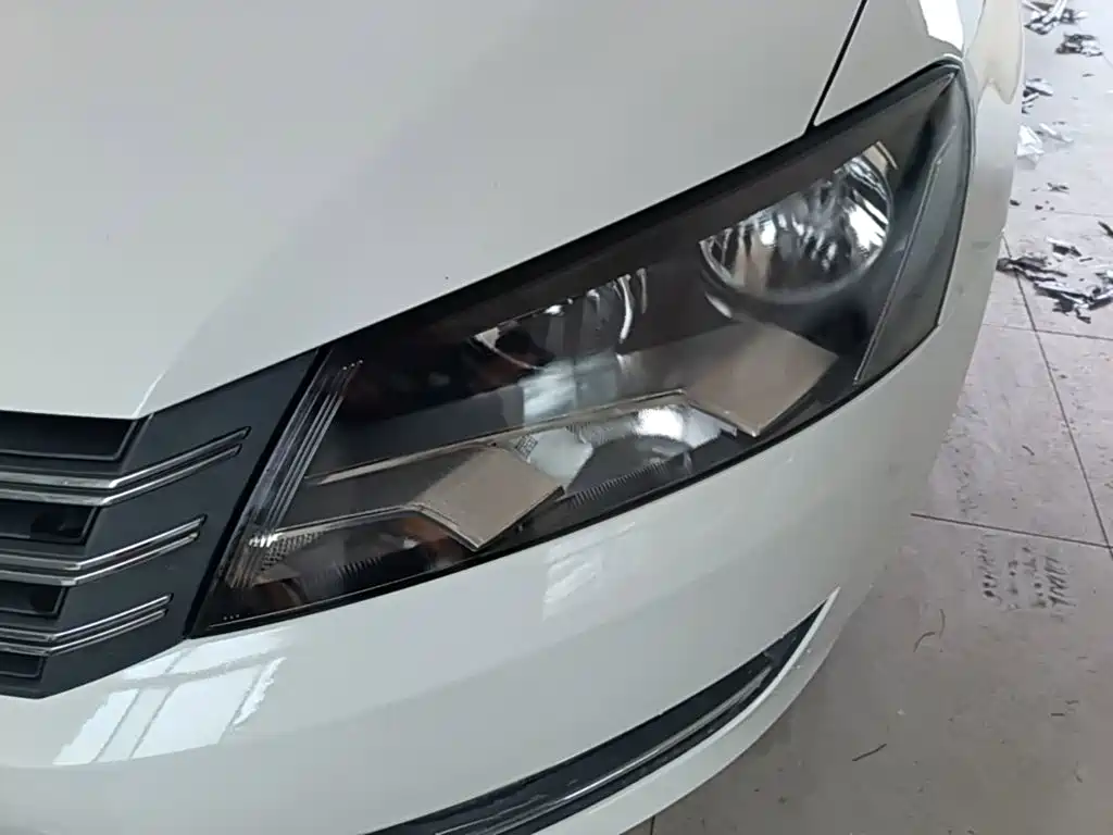 Volkswagen Passat 2014 — фото 24