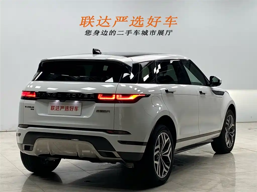Land Rover Evoque 2023 — фото 27