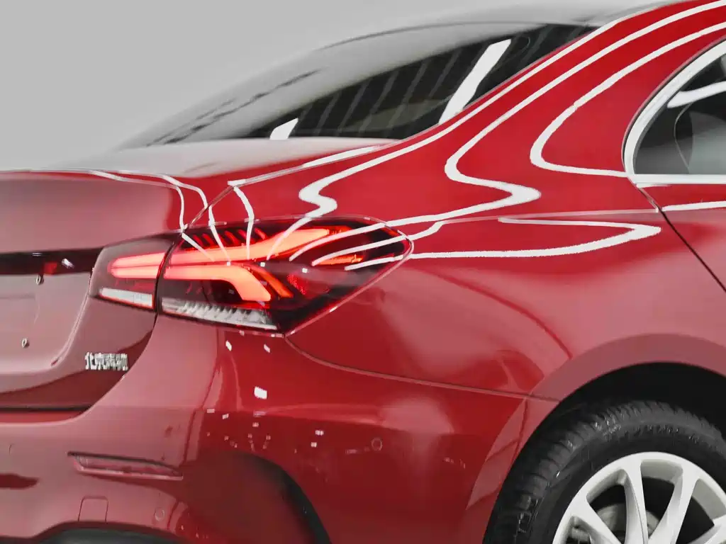 Mercedes-Benz A-Class 2022 — фото 12