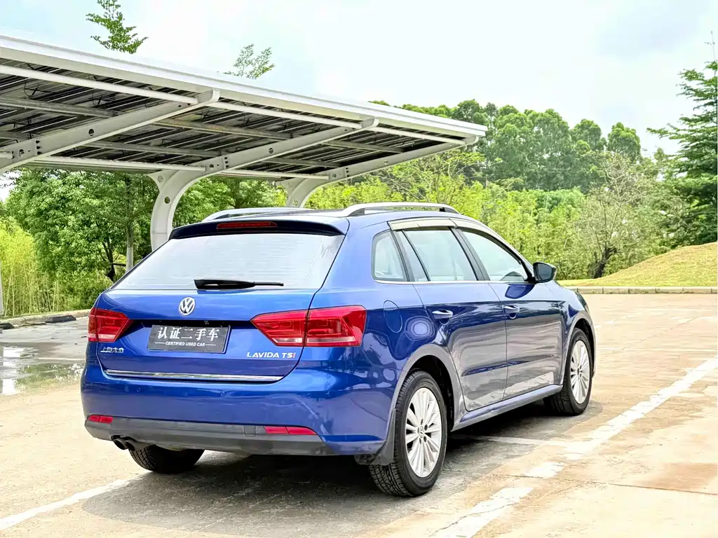 Volkswagen Gran Lavida 2015