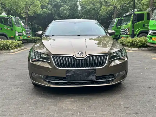 Skoda Superb 2016
