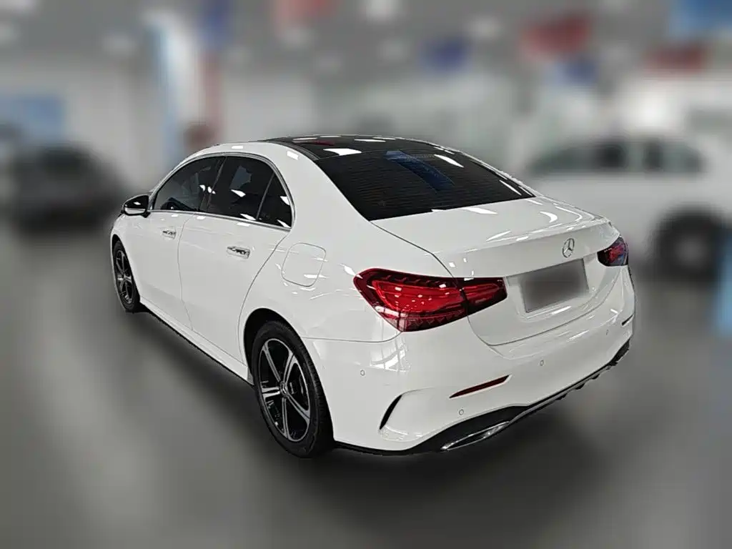 Mercedes-Benz A-Class 2023 — фото 9