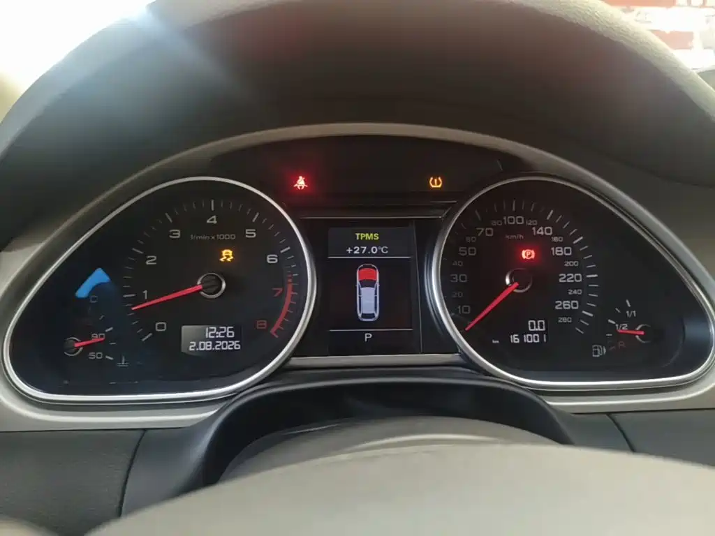 Audi Q7 2015 — фото 12