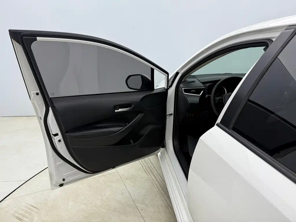 Toyota Corolla 2021 — фото 22