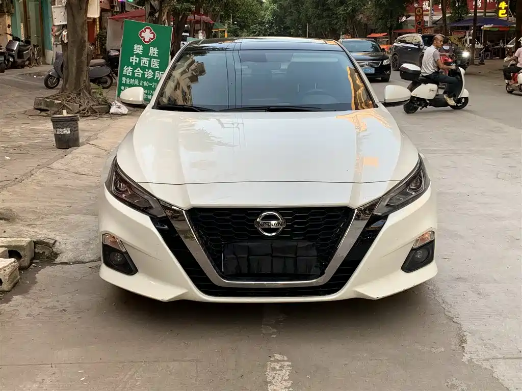 Nissan Teana 2022
