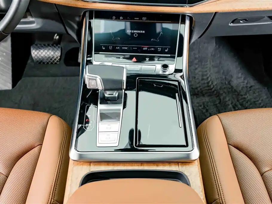 Audi Q7 2023 — фото 14