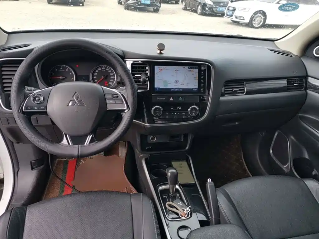 Mitsubishi Outlander 2017