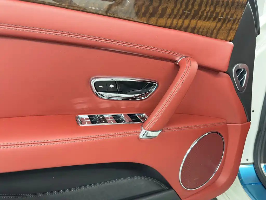 Bentley Flying Spur 2014 — фото 7