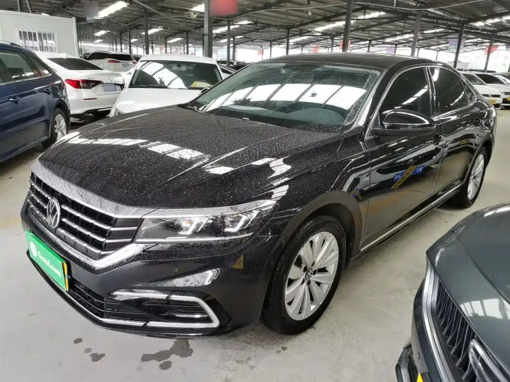 Volkswagen Passat 2021 — фото 1