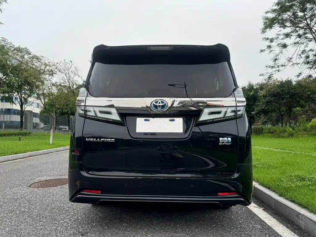 Toyota Vellfire 2021 — фото 5