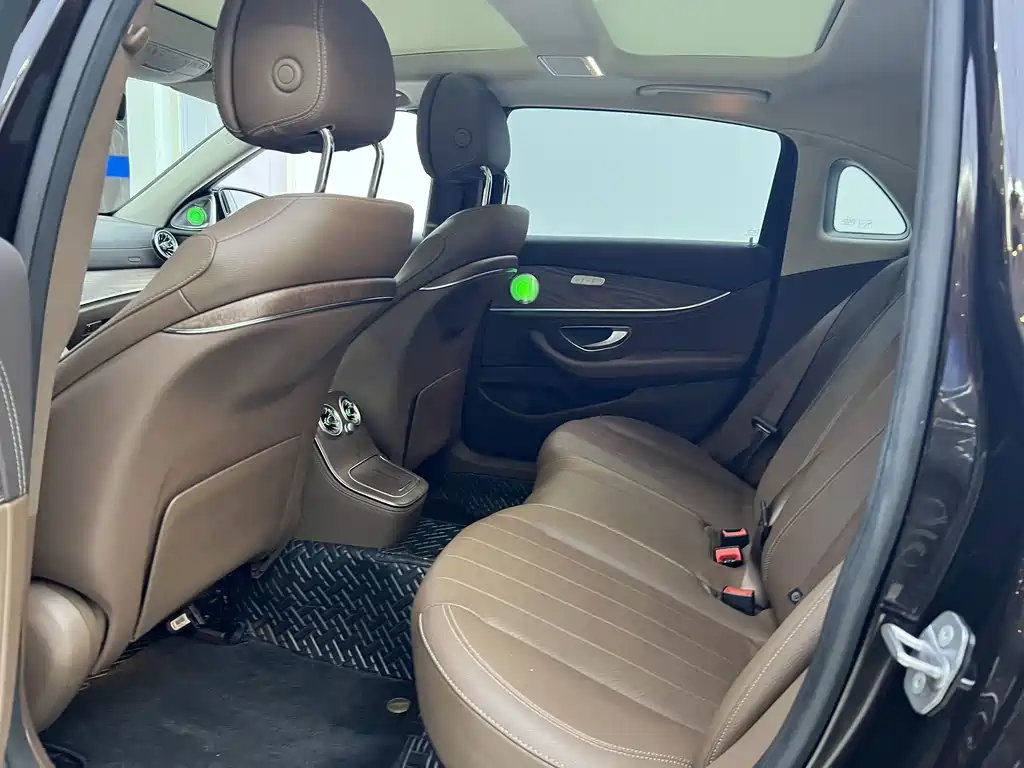 Mercedes-Benz E-Class 2023