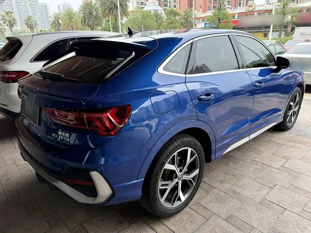Audi Q3 Sportback 2021 — фото 10