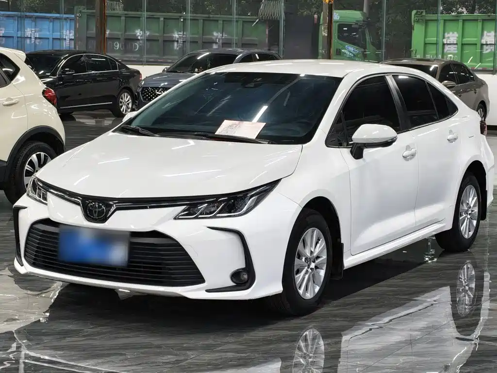 Toyota Corolla 2021 — фото 12