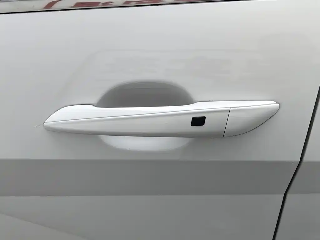 Hyundai Elantra 2021 — фото 18