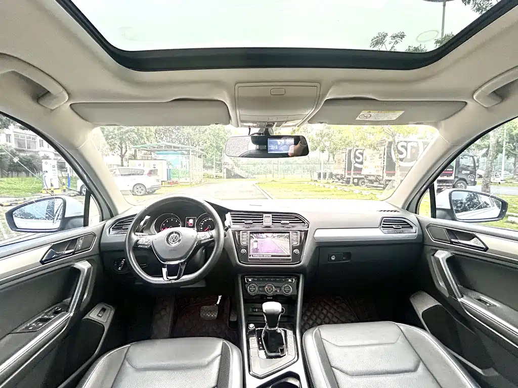 Volkswagen Tiguan L 2017 — фото 16