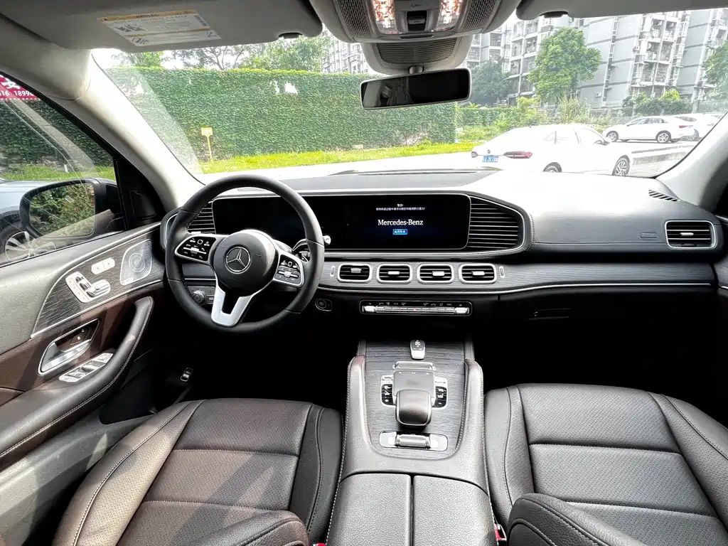 Mercedes-Benz CLS 2020 — фото 12
