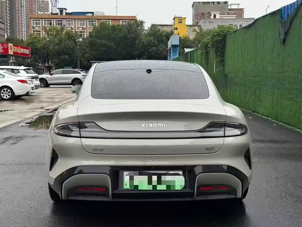 Xiaomi SU7 2025 — фото 11