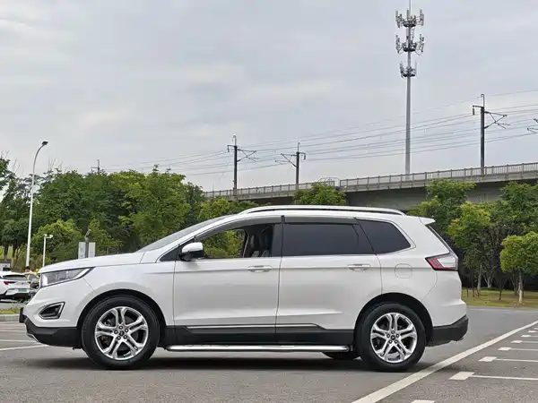 Ford Edge 2016