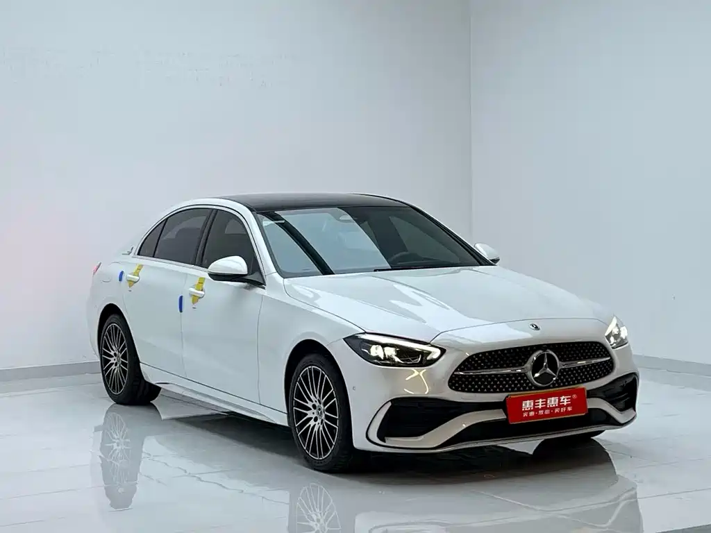 Mercedes-Benz C-Class 2023 — фото 3
