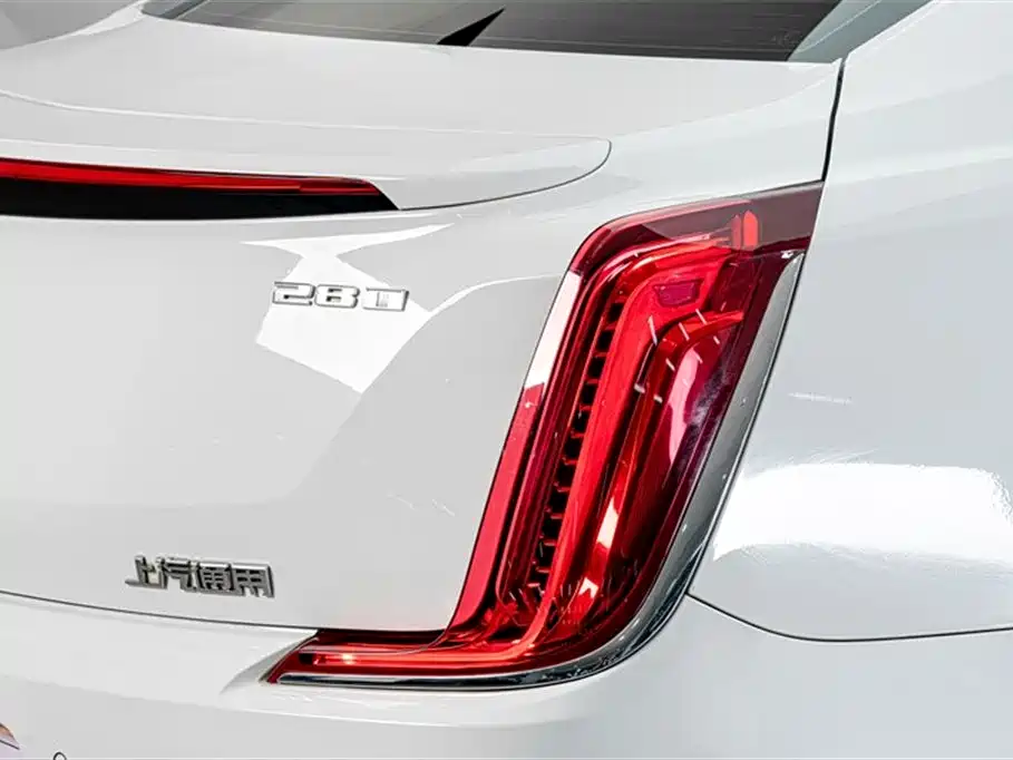 Cadillac XTS 2018 — фото 8