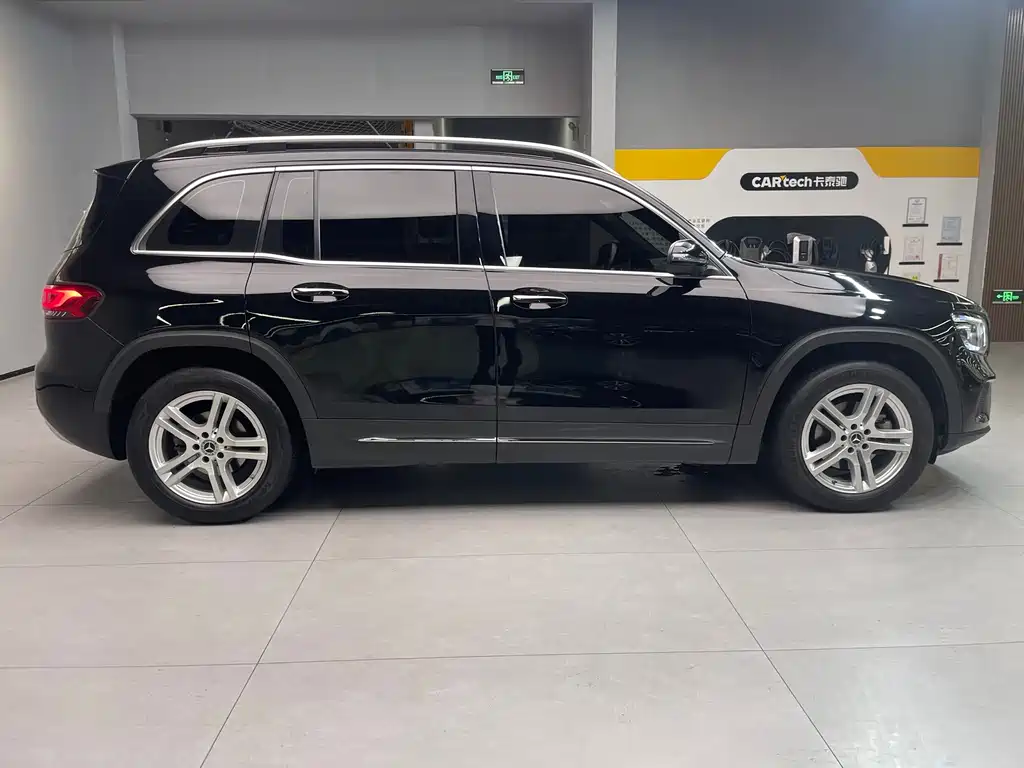 Mercedes-Benz GLB 2022