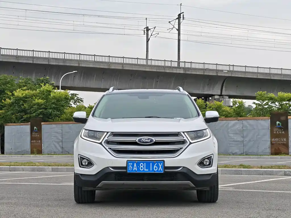 Ford Edge 2016 — фото 7