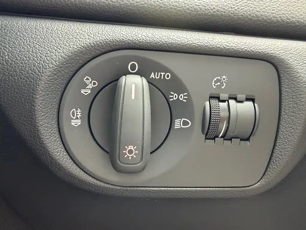 Audi Q3 2018 — фото 10