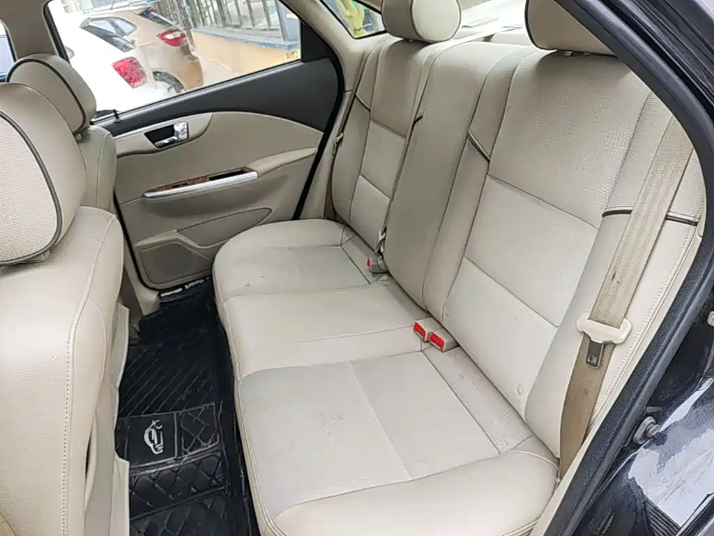 Buick Excelle 2016 — фото 17