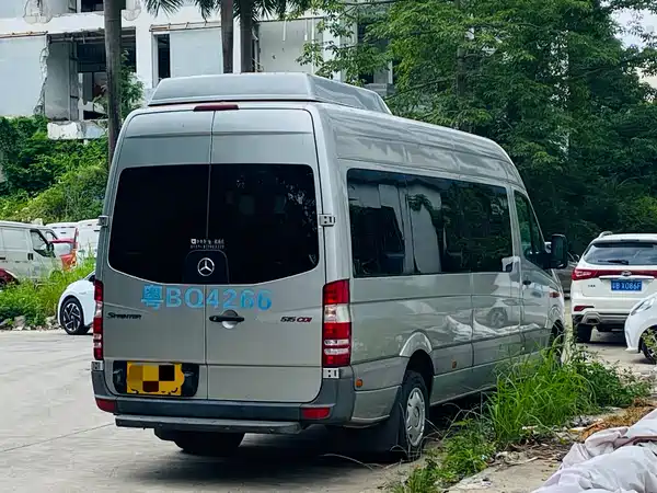 Mercedes-Benz Sprinter 2012