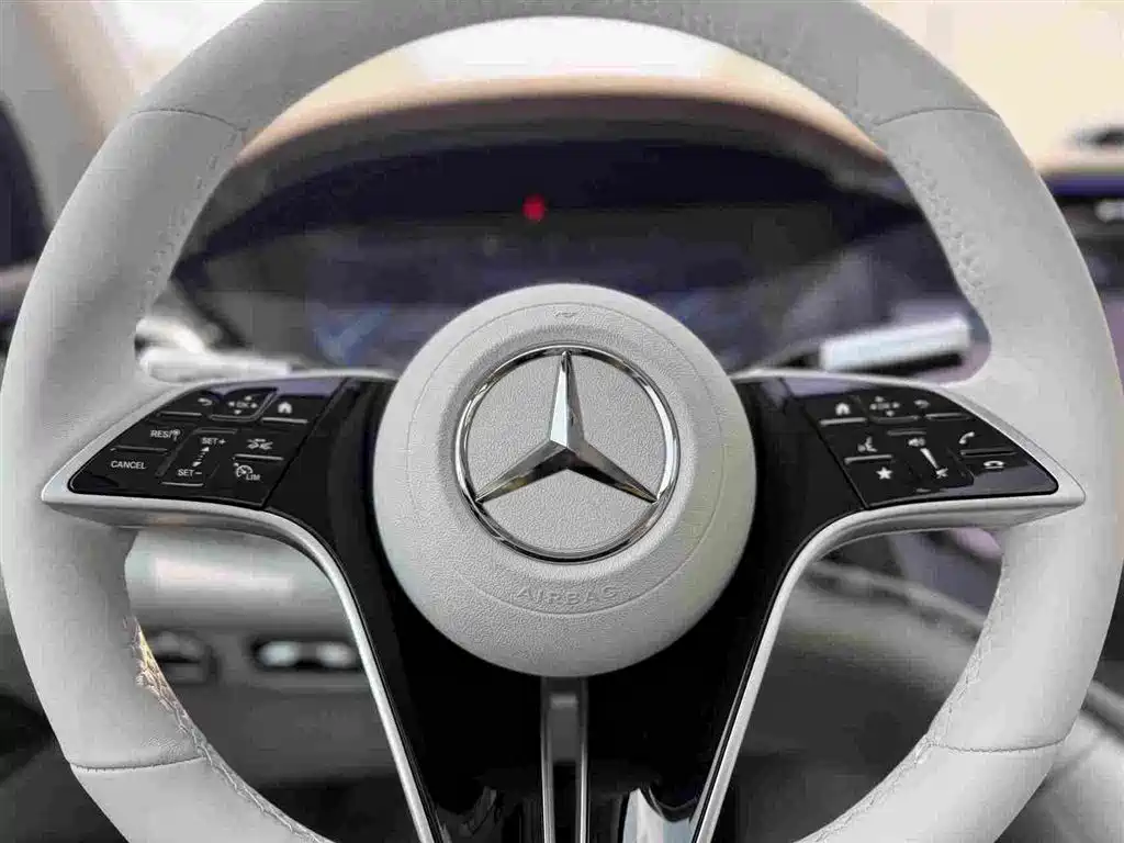 Mercedes-Benz EQS SUV 2026 — фото 20
