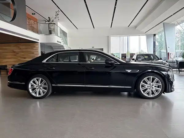 Bentley Flying Spur 2024