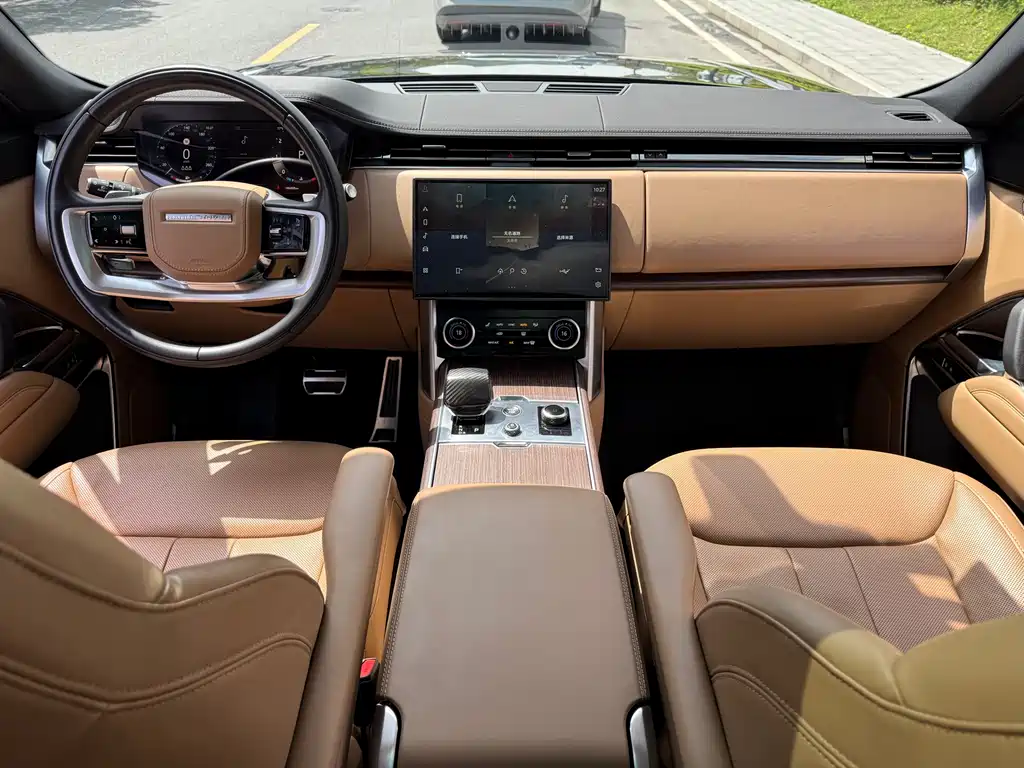 Land Rover Range Rover 2023 — фото 12