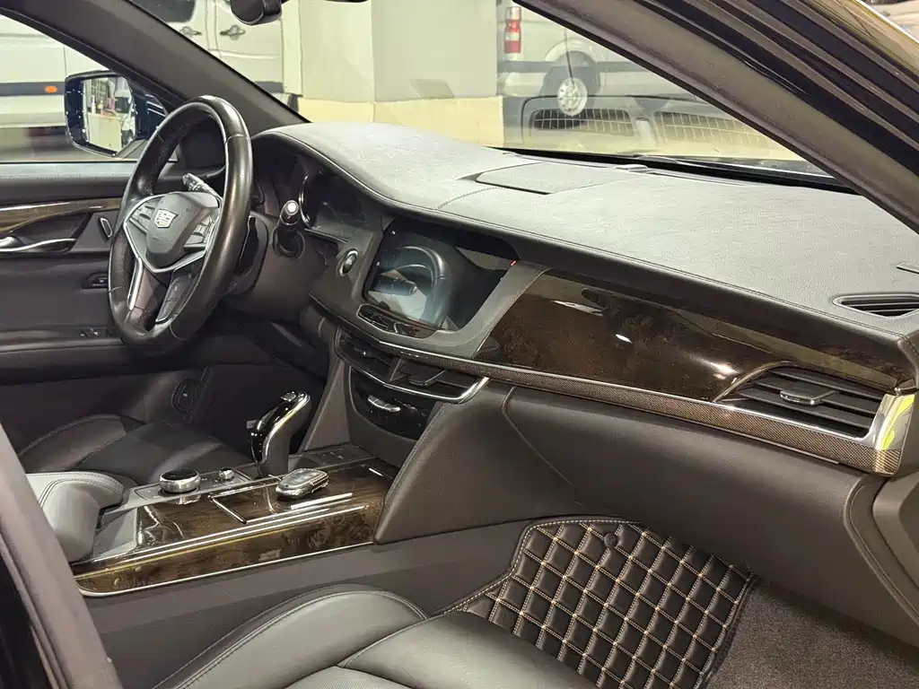 Cadillac CT6 2023 — фото 20