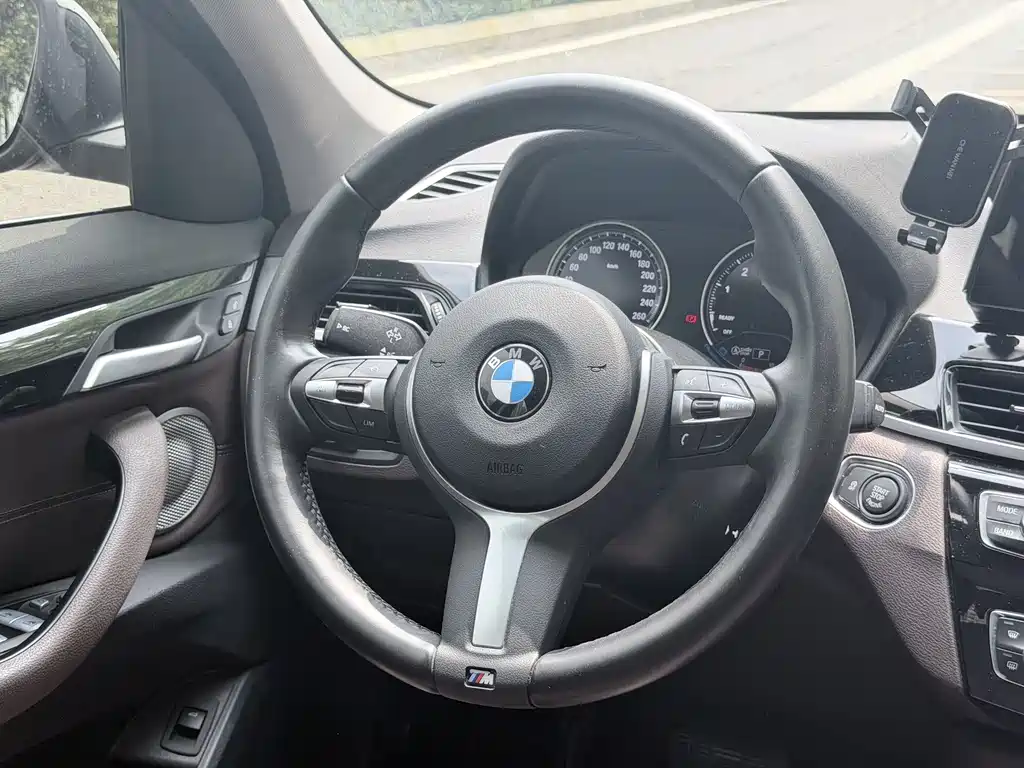 BMW X1 2023 — фото 6