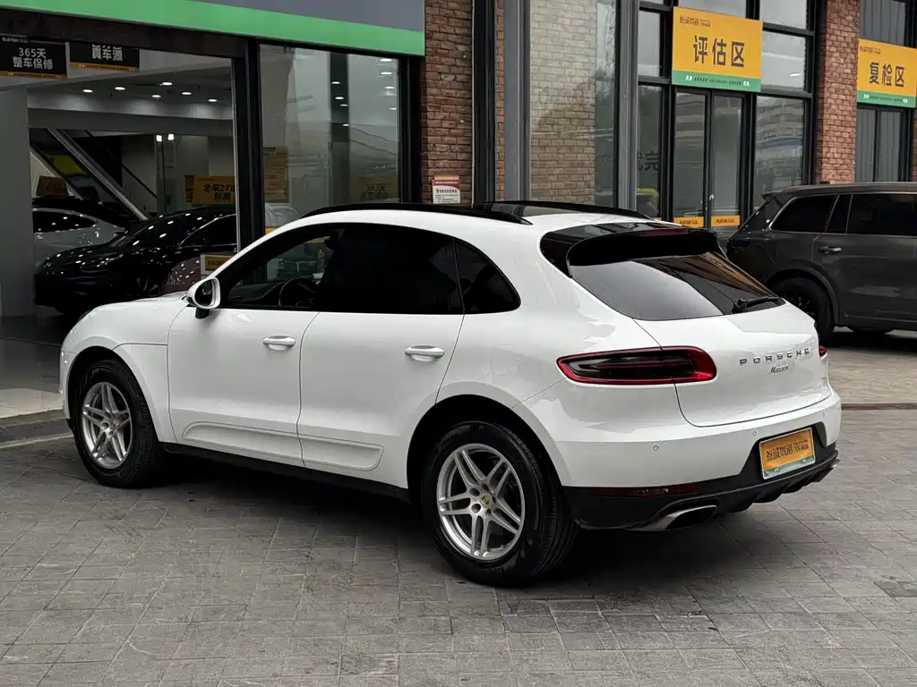 Porsche Macan 2016 — фото 6