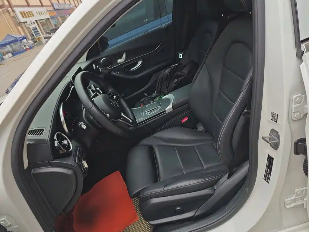 Mercedes-Benz C-Class 2019 — фото 11